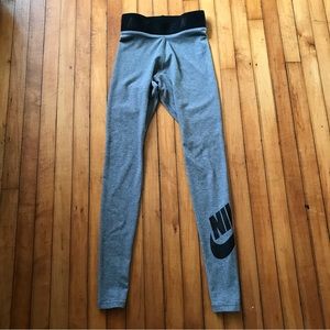 Nike Leg-A-See Leggings Size XS